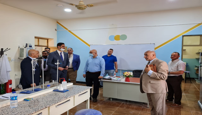 ممثلية رئاسة الجامعة تزور  هذا اليوم 30/6/2021 المختبرات العلمية في كلية العلوم التطبيقية-هيت وتطلع على الاجهزة الحديثة التي اهدتها منظمة UNDB  للكلية.